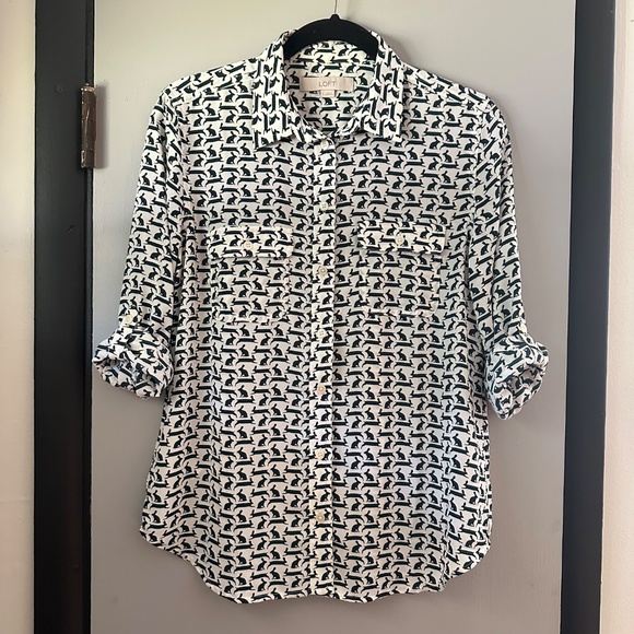 Flowy rabbit print button up blouse - Picture 2 of 7